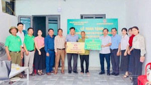 NGHI TIẾN HOÀN THÀNH XÂY DỰNG NHÀ ĐẠI ĐOÀN KẾT TRƯỚC THỜI ĐIỂM SẮP XẾP ĐƠN VỊ HÀNH CHÍNH